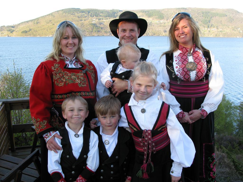 Hordvik Fjordside Lodge מראה חיצוני תמונה
